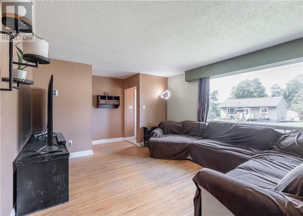 4 Campbell Street Property Photo 4