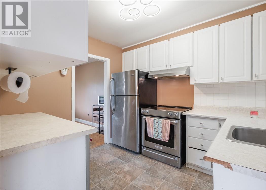 4 Campbell Street Property Photo 7