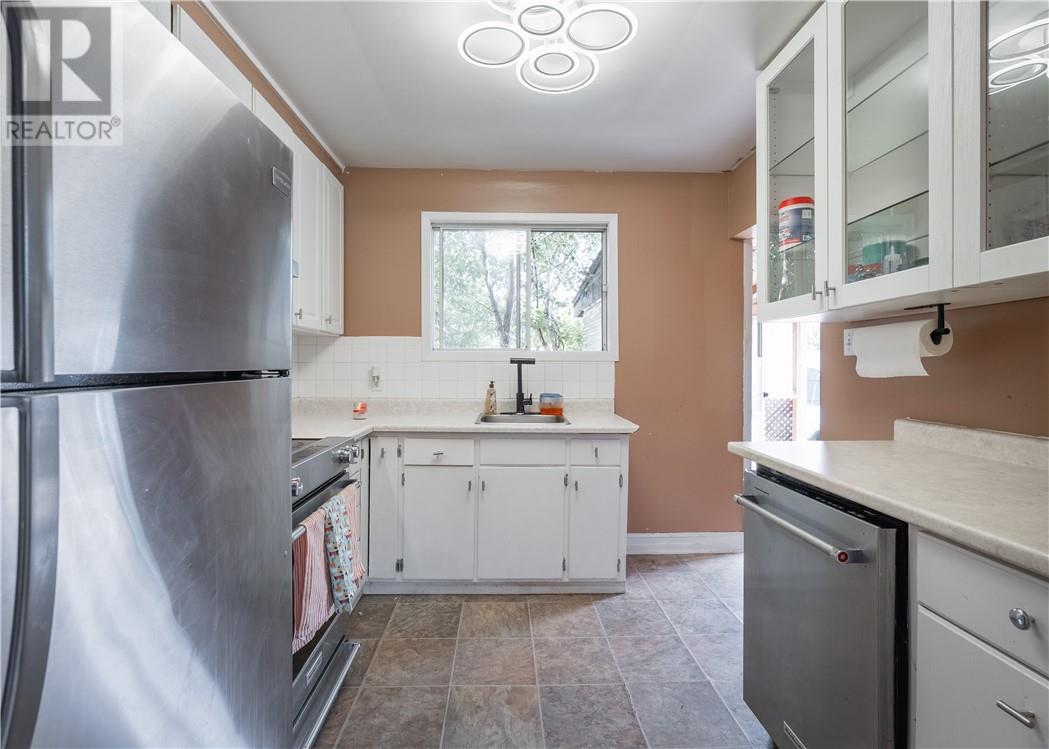 4 Campbell Street Property Photo 8