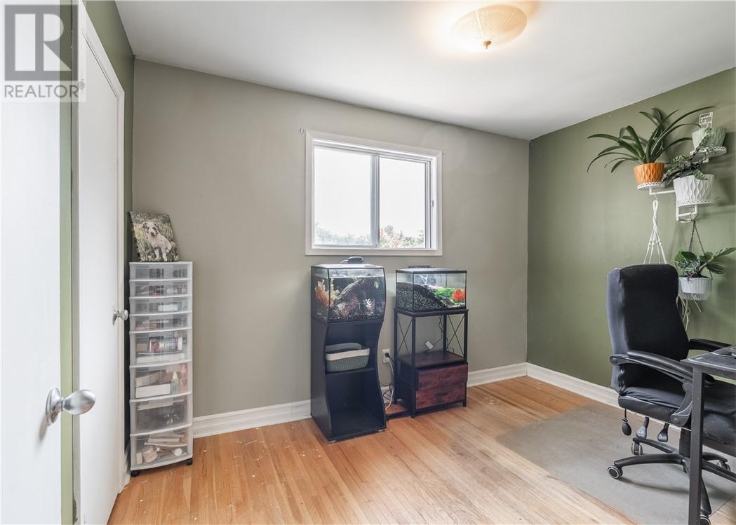 4 Campbell Street Property Photo 11