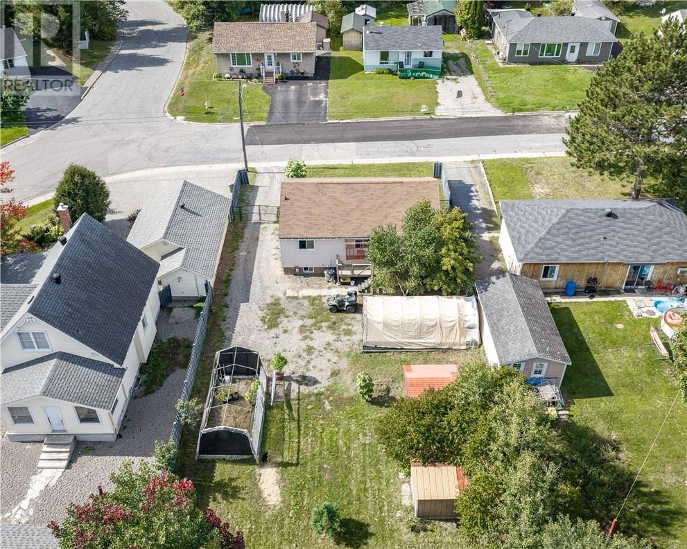 4 Campbell Street Property Photo 24