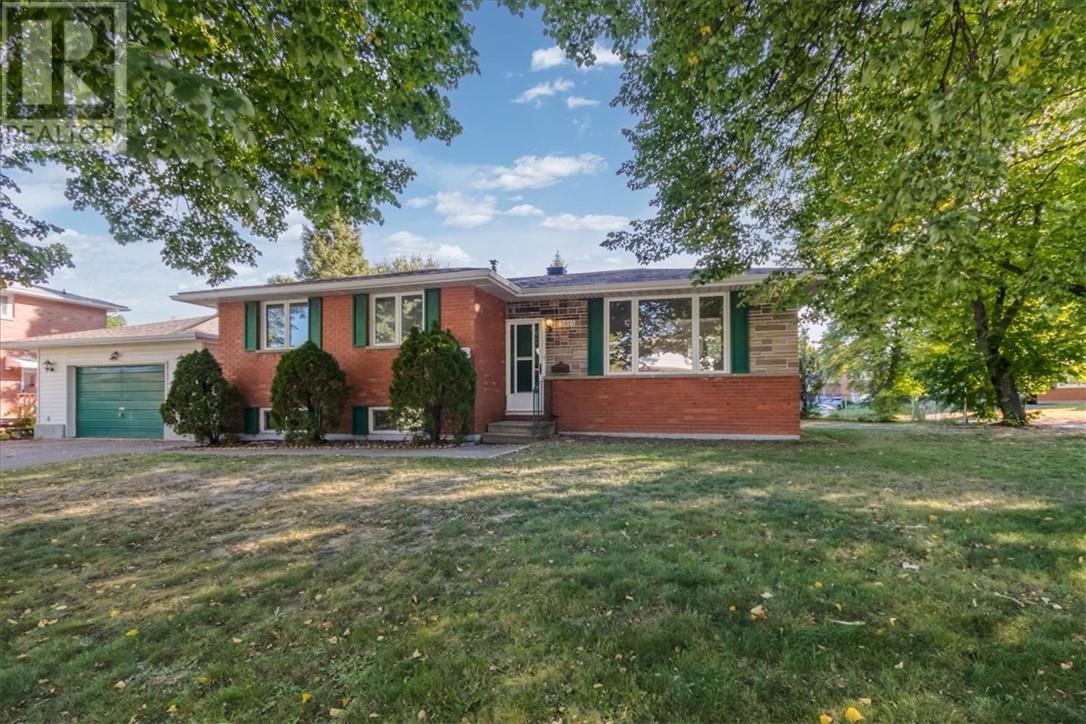 2015 Elderwood Drive Property Photo 1