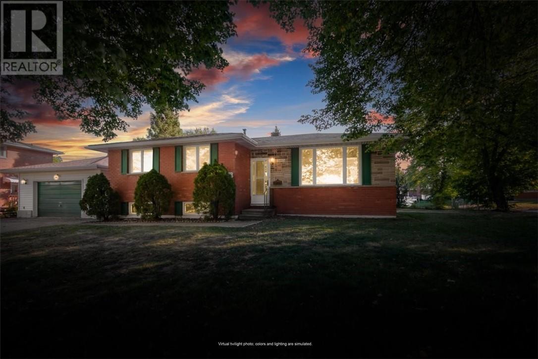 2015 Elderwood Drive Property Photo 2