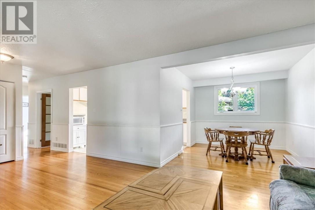 2015 Elderwood Drive Property Photo 14