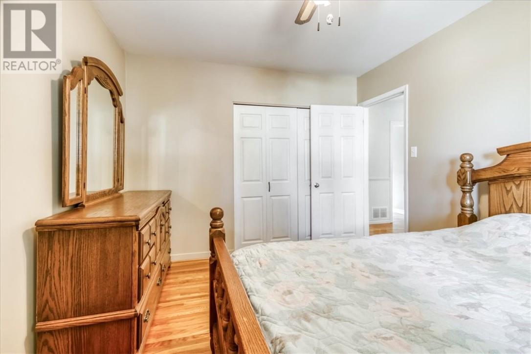 2015 Elderwood Drive Property Photo 20