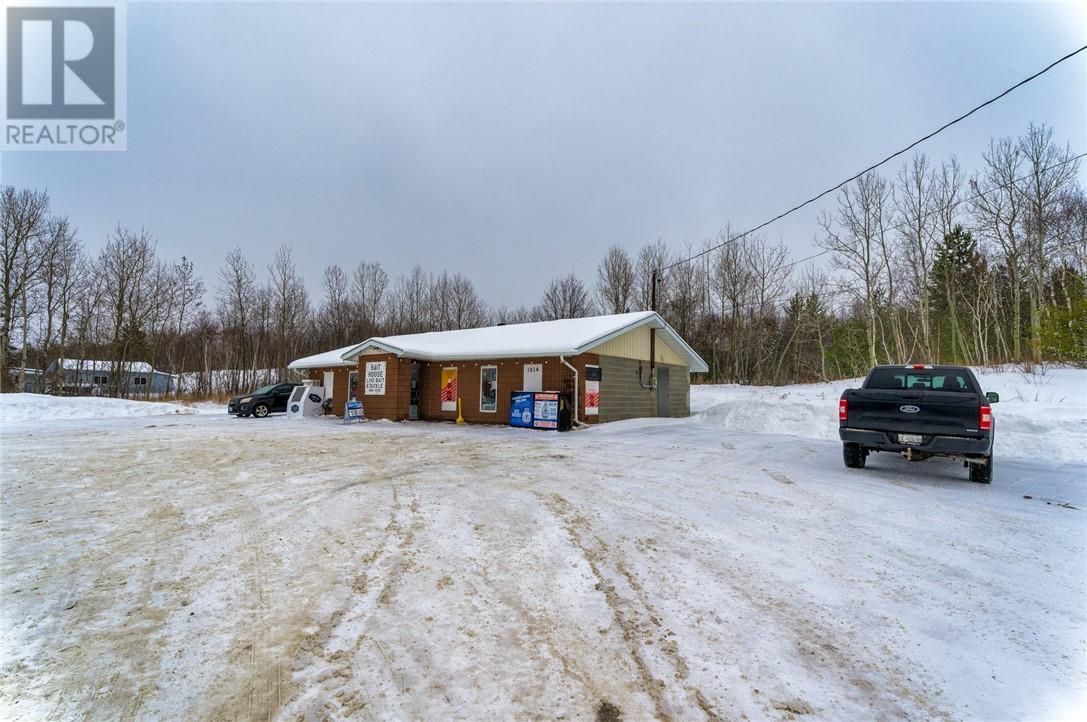 1014 Highway 17 Property Photo 12