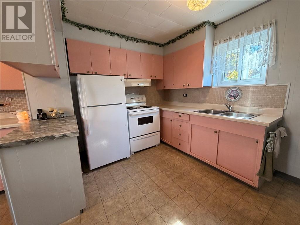 264 Mountain Property Photo 7