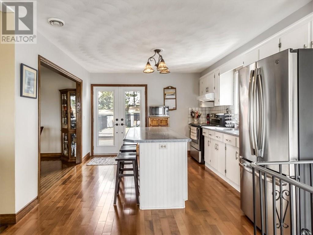 4474 Tate Boulevard Property Photo 10