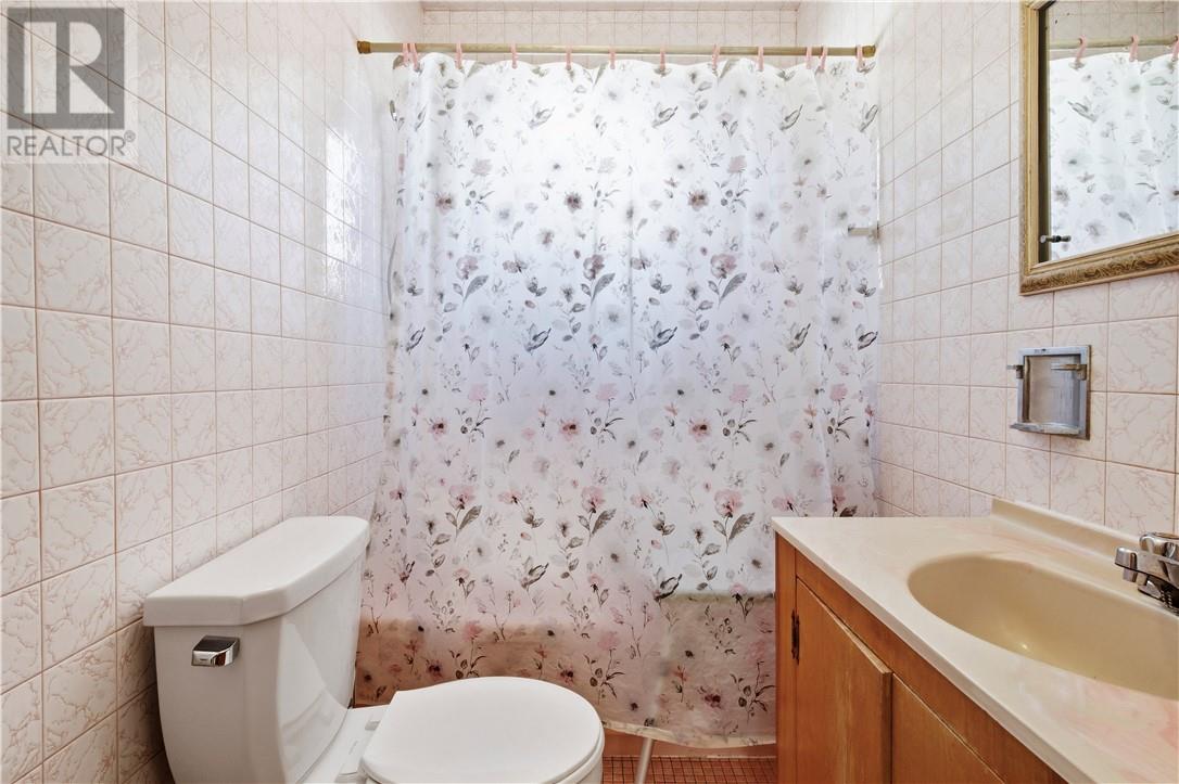 380 Melvin Avenue Property Photo 14
