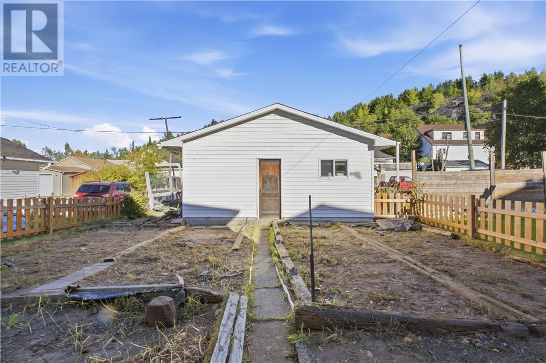 380 Melvin Avenue Property Photo 21