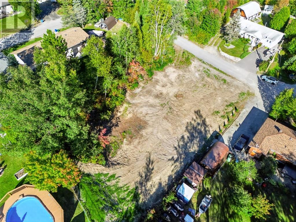 62 Kevin Drive Property Photo 3