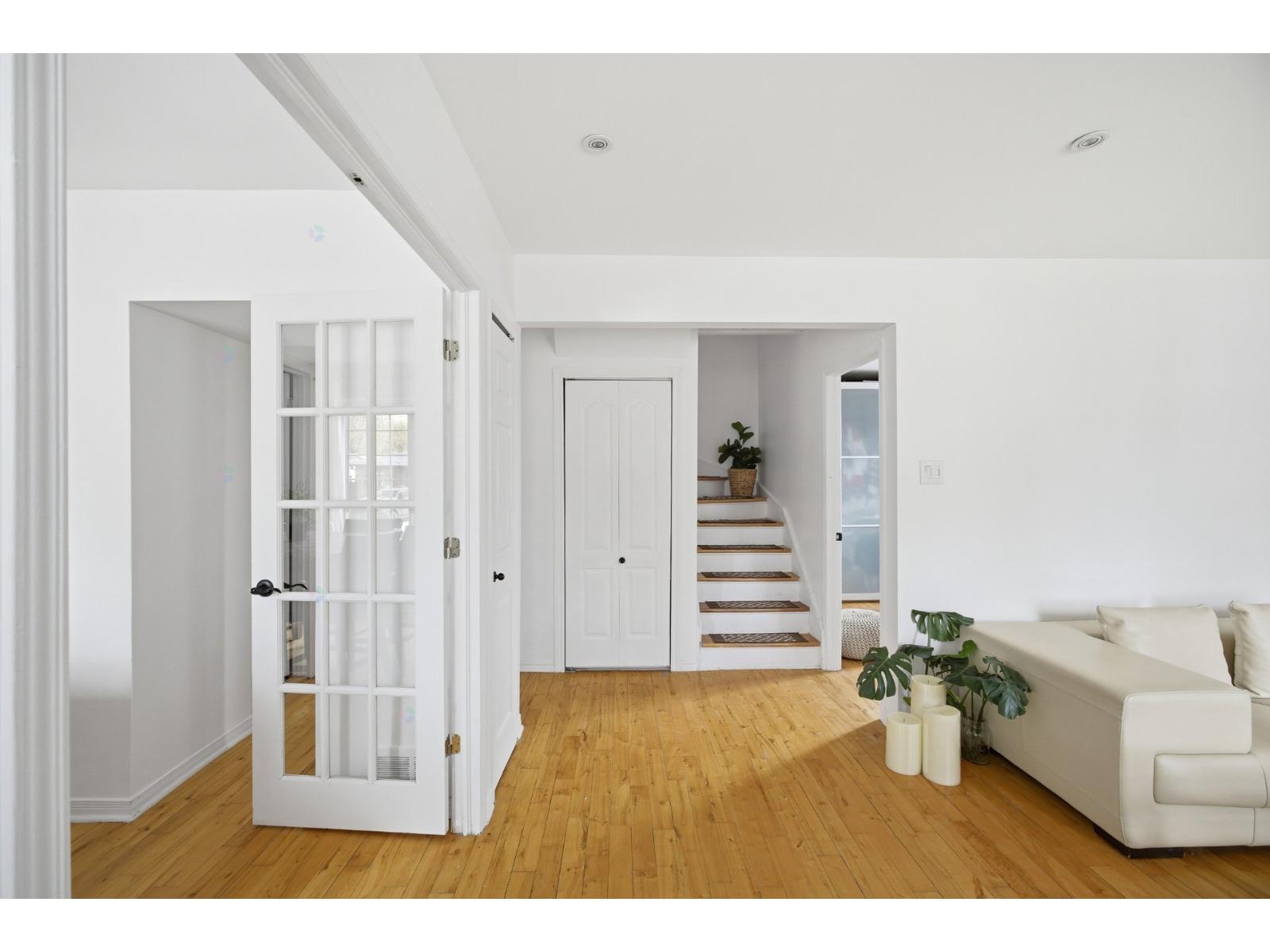 507 Boul. Neptune Property Photo 10
