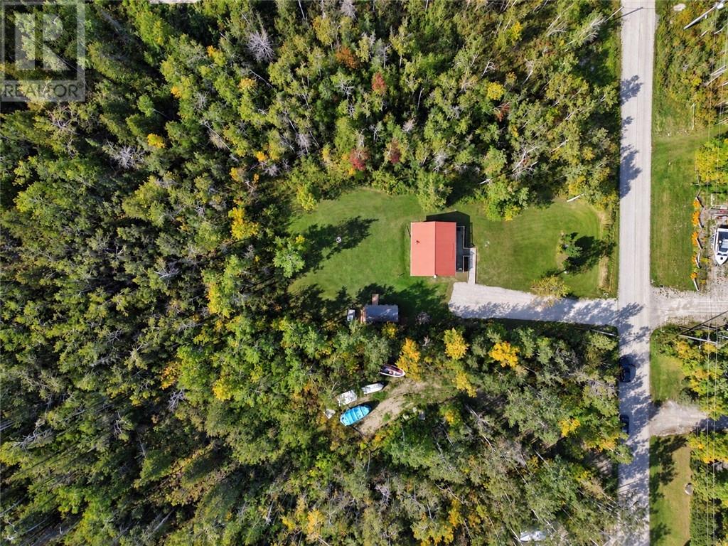 2247 Bay Estates Property Photo 6