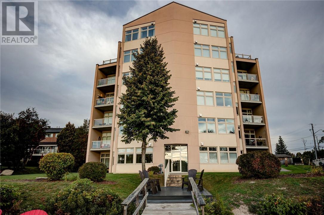 15 Maki Avenue Unit# 406 Property Photo 1