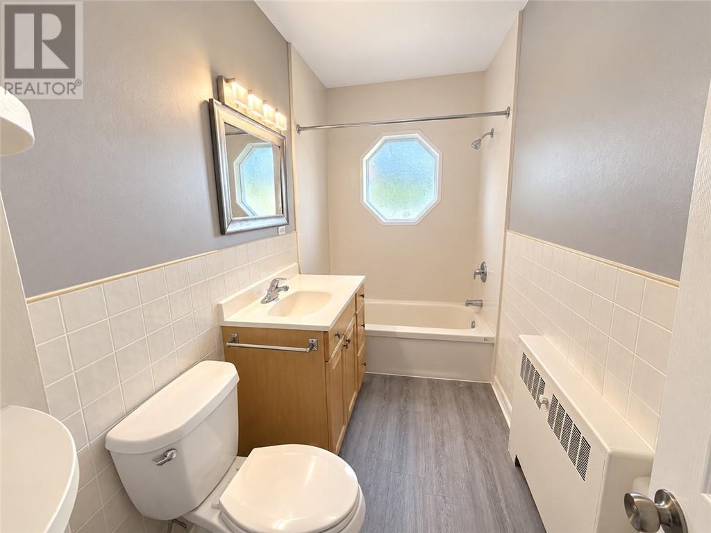 55 Walford Property Photo 5