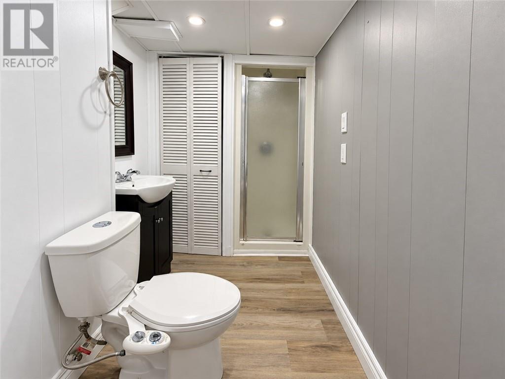 55 Walford Property Photo 22