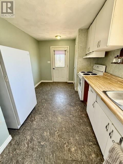 14 Cutler Avenue Property Photo 19
