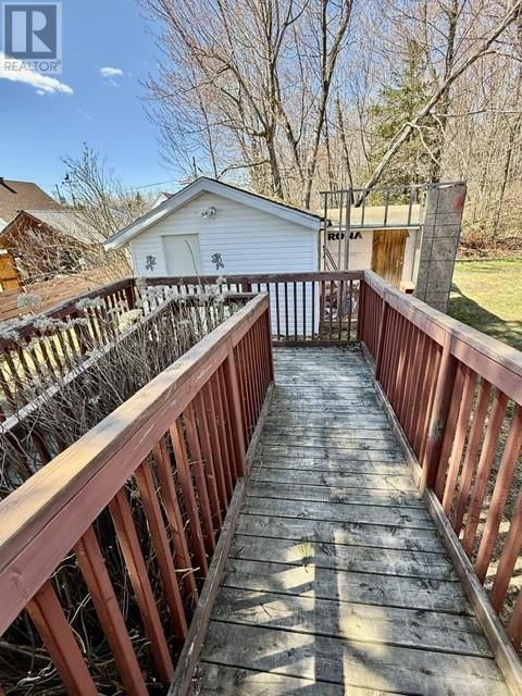 14 Cutler Avenue Property Photo 40