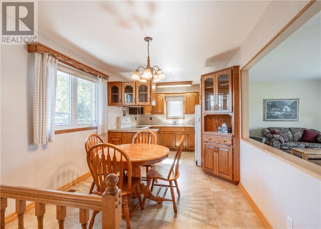 84 Neelon Avenue Property Photo 8