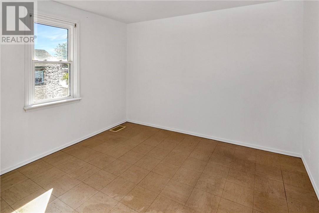 12 Gutcher Ave Property Photo 25