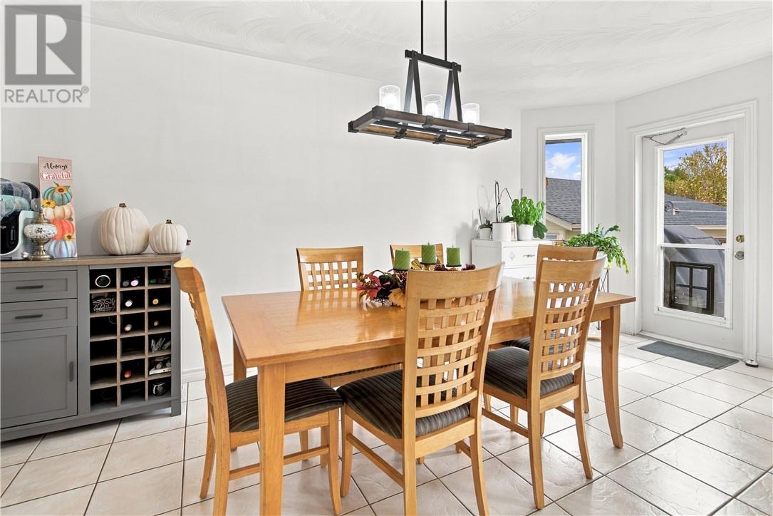 4338 Chateau Property Photo 6