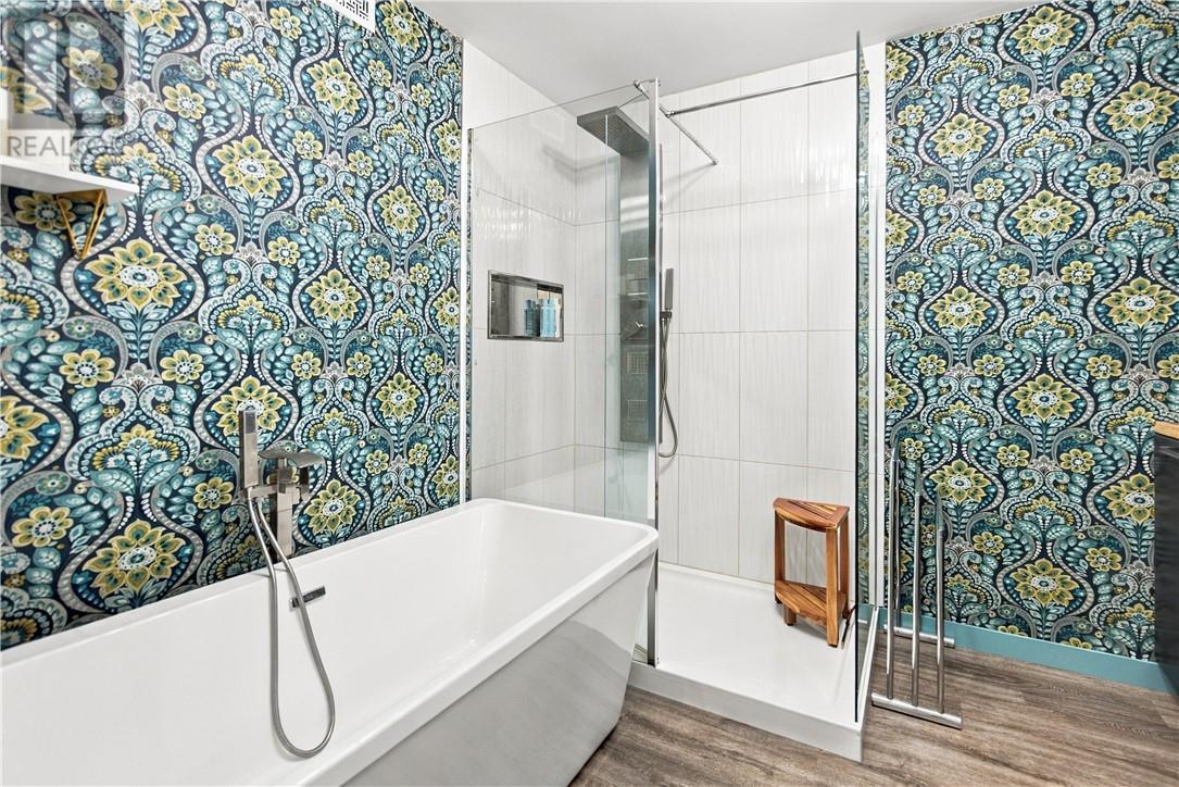 4338 Chateau Property Photo 7