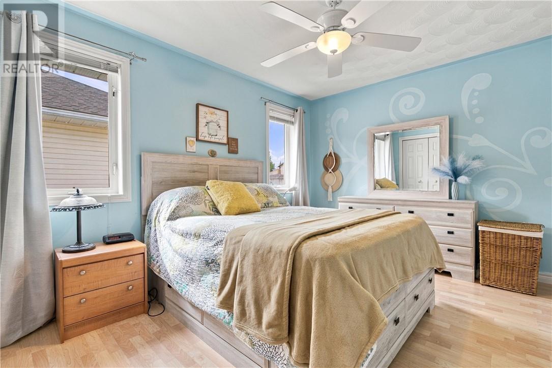 4338 Chateau Property Photo 12