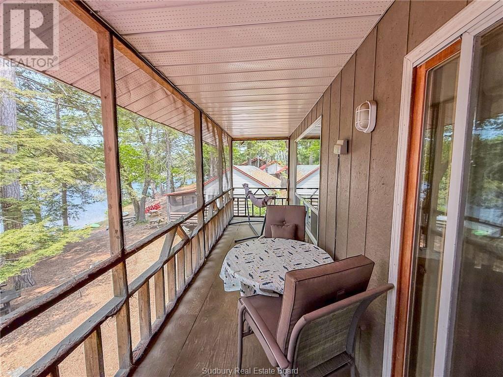 1086 Lake Street Property Photo 23
