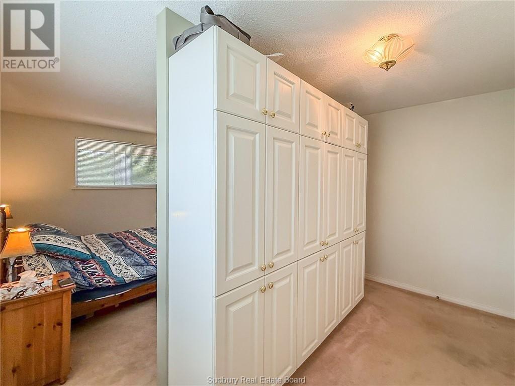 1086 Lake Street Property Photo 31