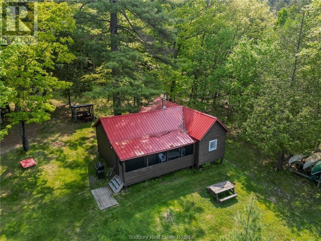 1086 Lake Street Property Photo 37