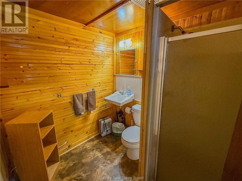 1086 Lake Street Property Photo 44