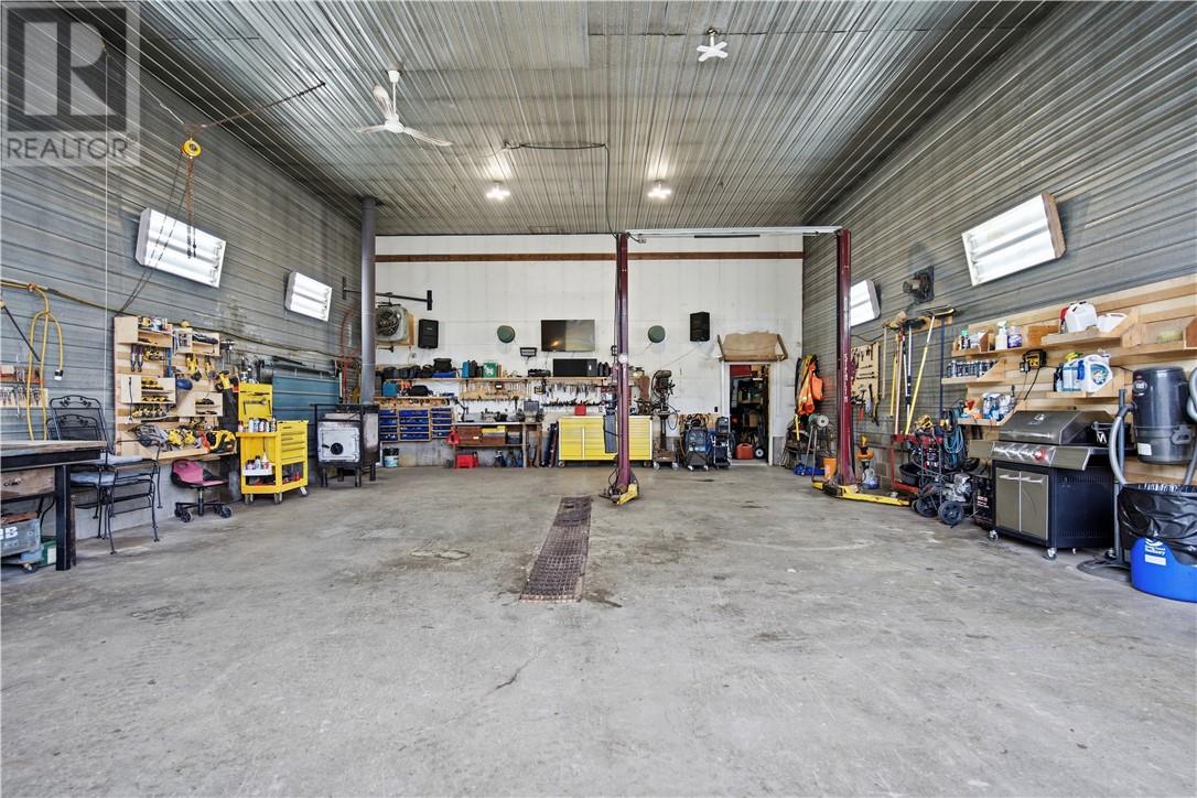 7141 Hwy 17 E Property Photo 26