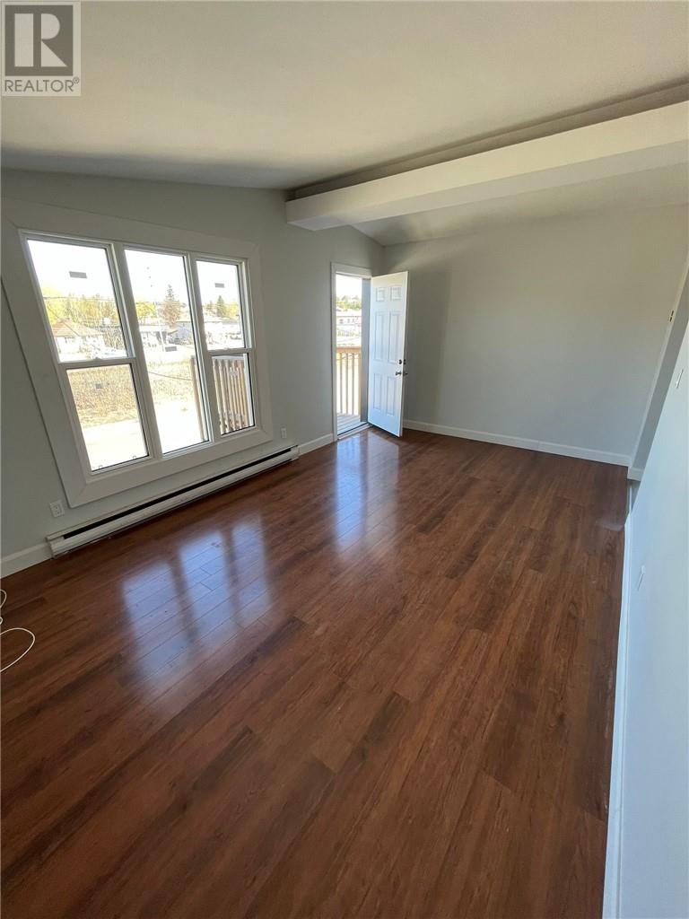 755 Ontario Street Property Photo 13