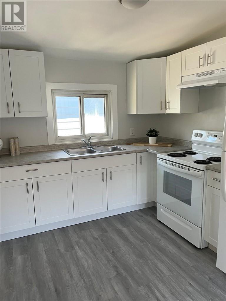 755 Ontario Street Property Photo 16