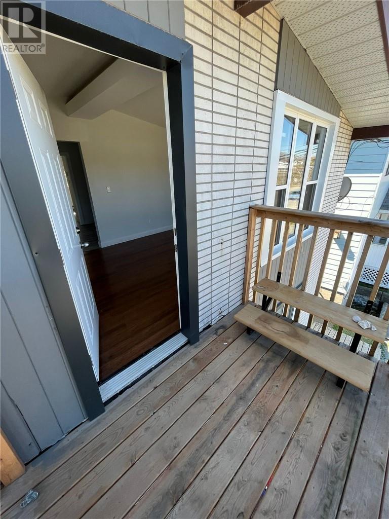 755 Ontario Street Property Photo 17