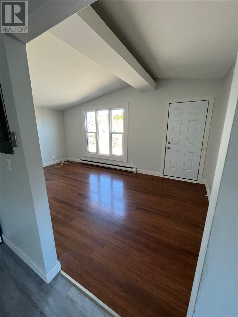 755 Ontario Street Property Photo 18