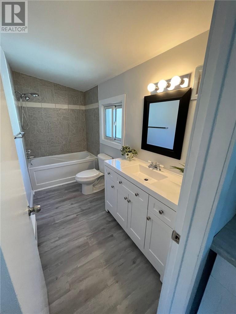 755 Ontario Street Property Photo 23