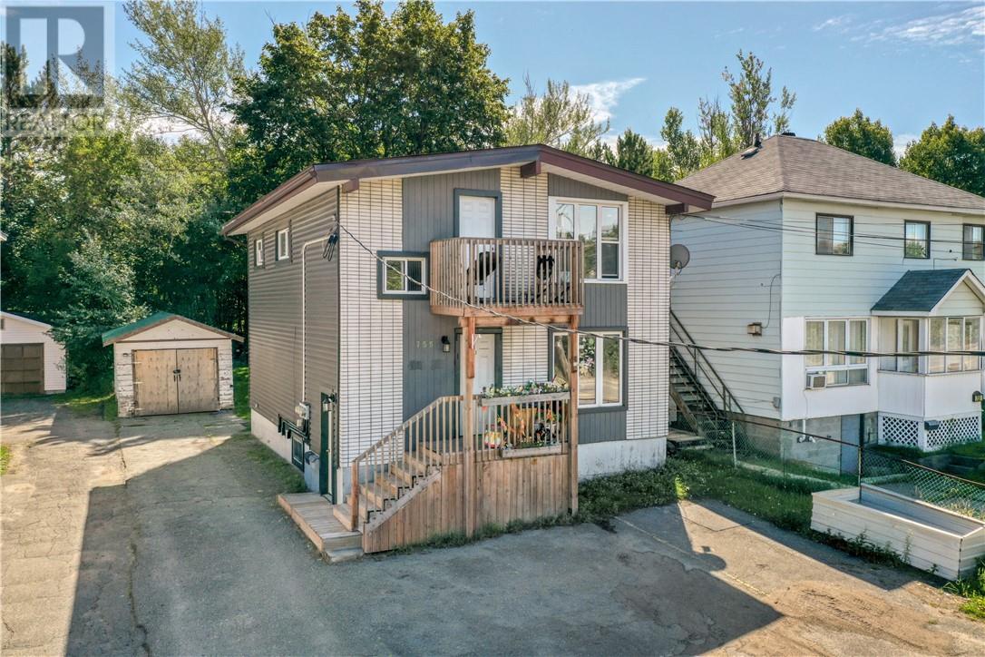 755 Ontario Street Property Photo 29