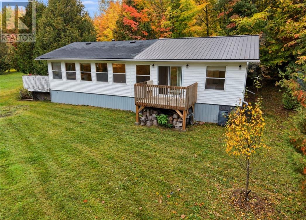 760 Ice Lake Drive Property Photo 3