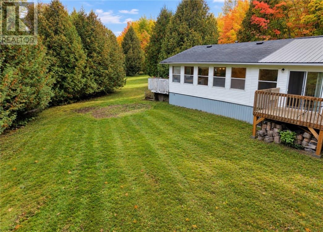 760 Ice Lake Drive Property Photo 9