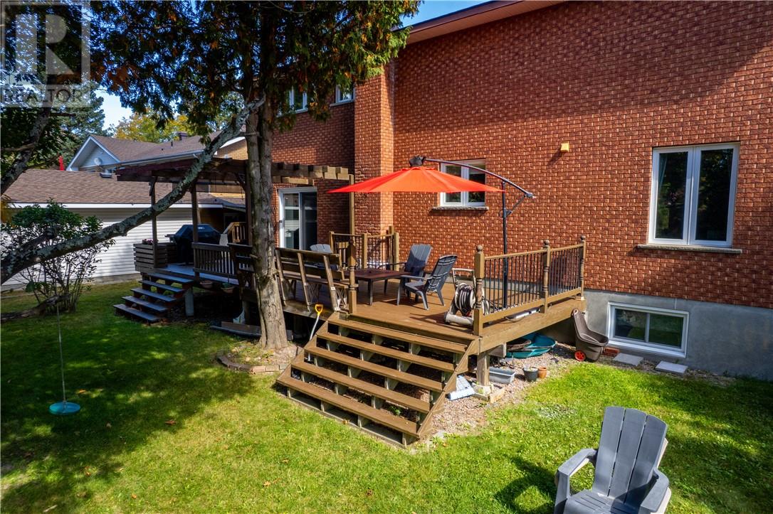 2003 Armstrong Street Property Photo 50