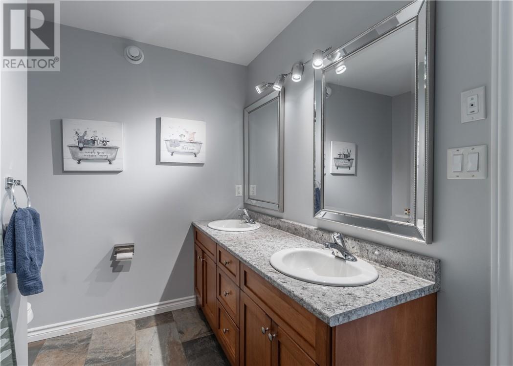 4803 Serenna Drive Property Photo 11