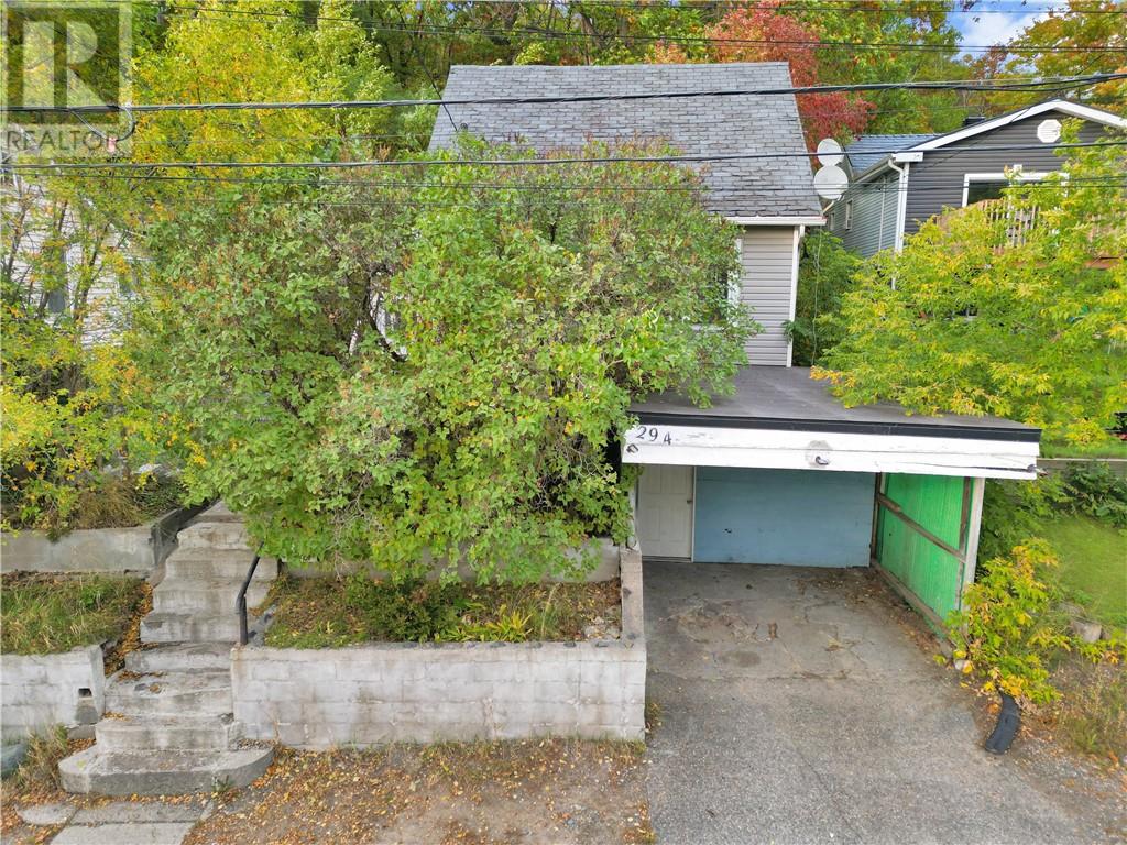 294 Kathleen Street Property Photo 4