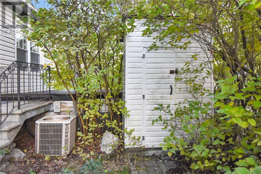 294 Kathleen Street Property Photo 5