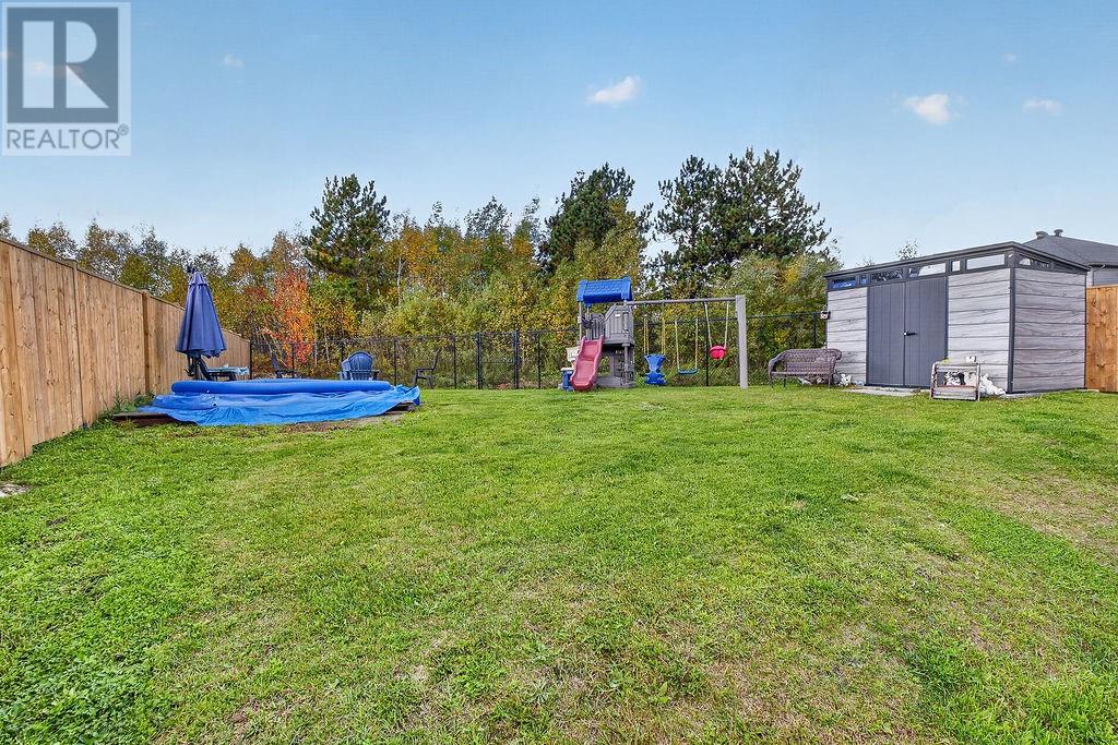 53 Hazelton Property Photo 19