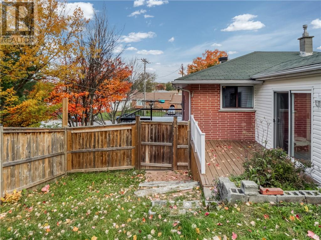 68 Pine Street Property Photo 7