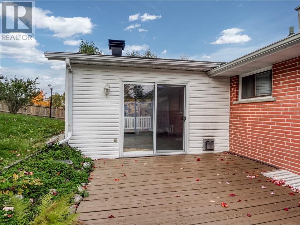 68 Pine Street Property Photo 9