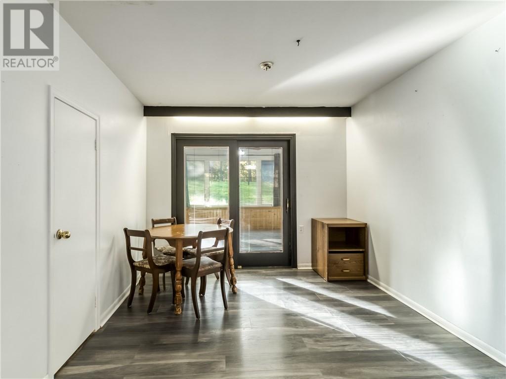 68 Pine Street Property Photo 15