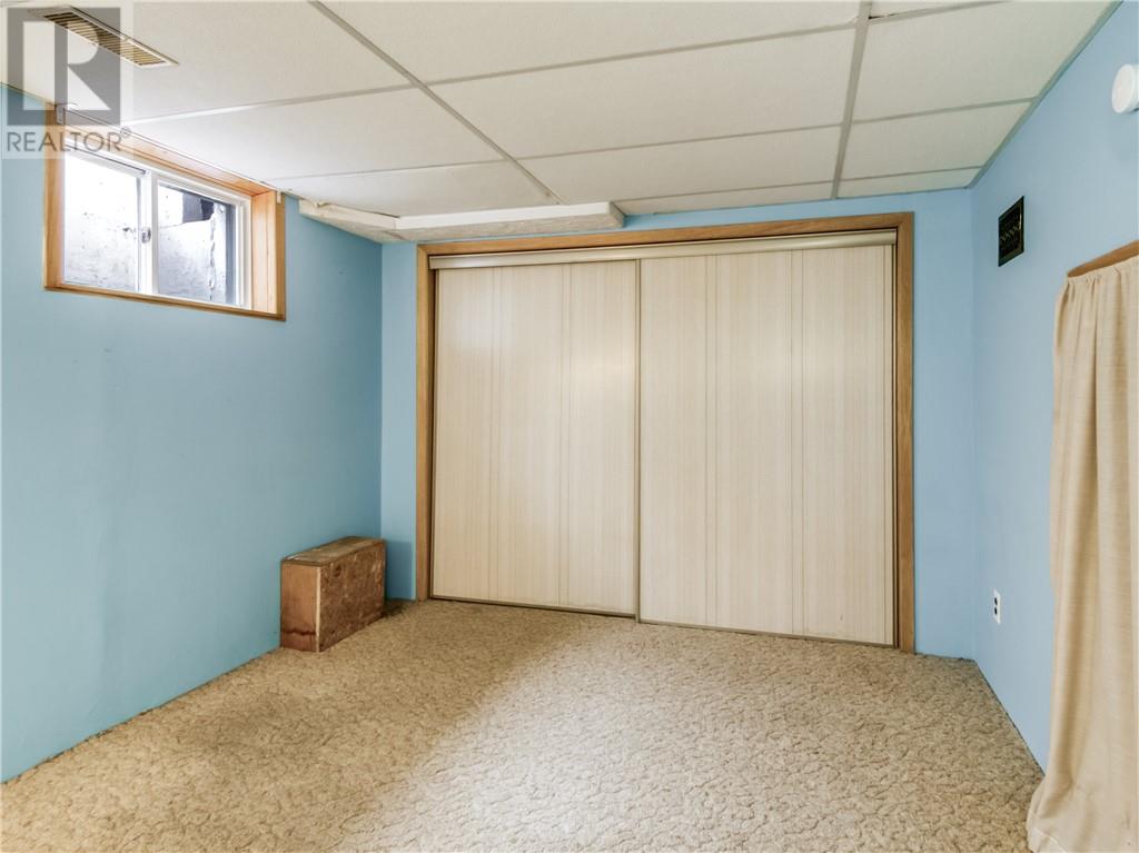 68 Pine Street Property Photo 28