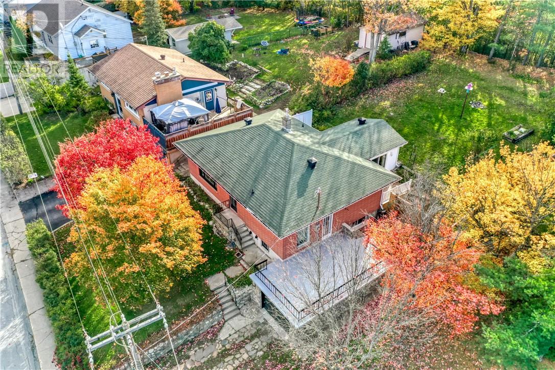 68 Pine Street Property Photo 34